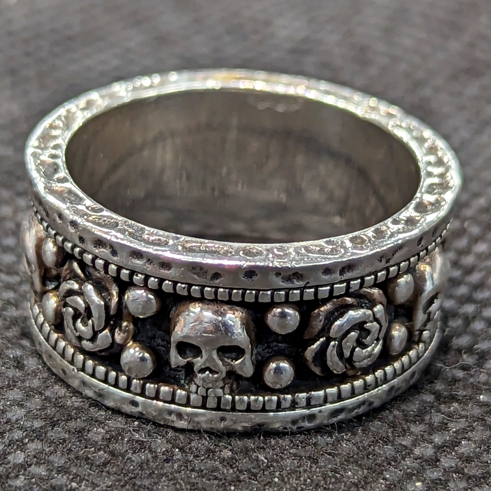 Brimstone clocks + colours silver ring